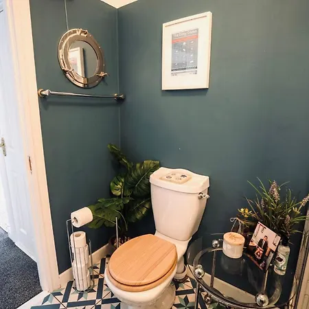 A Stylish 2 Bed In Town - Lux Cobh