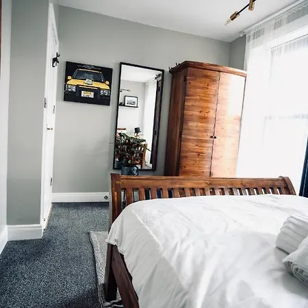 A Stylish 2 Bed In Town - Lux 아파트