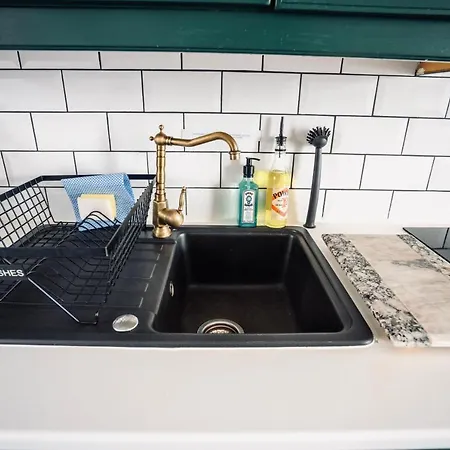 A Stylish 2 Bed In Town - Lux Apartment Cobh