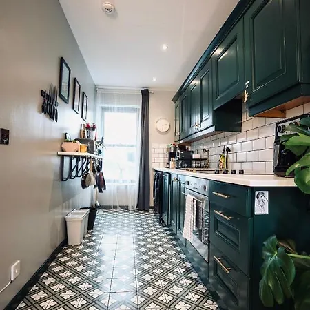 Apartment A Stylish 2 Bed In Town - Lux *